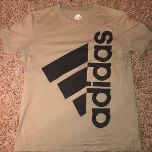 I am selling adidas shirt!!